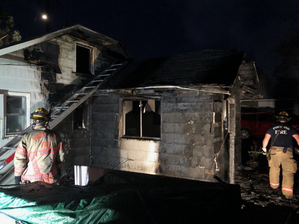 firefighters-portland-9000_block_laundry_room
