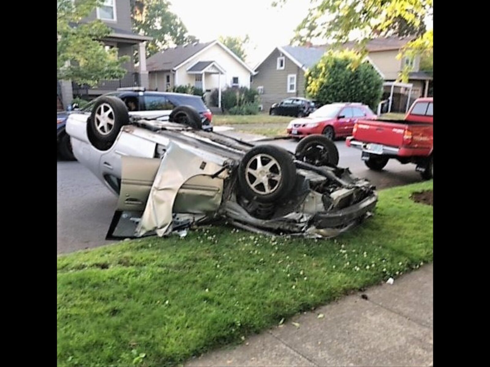 Car_Crash_1998_nissan_dominique_gonzales_gregory_robinson_sasha_lundy