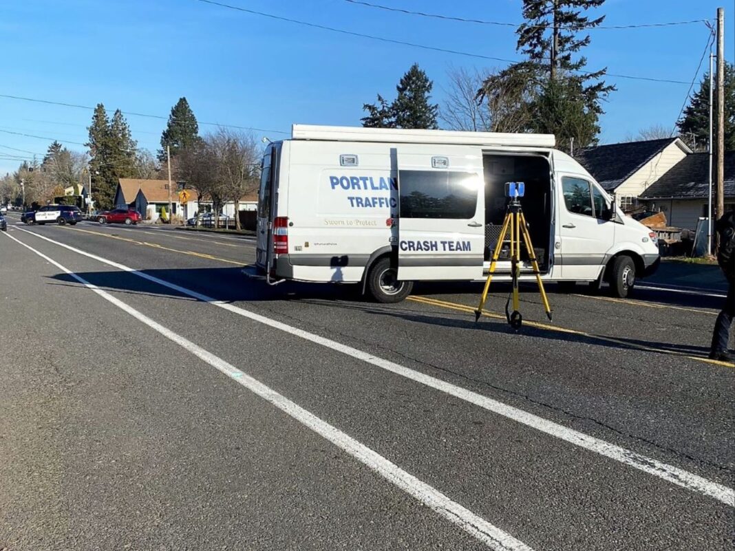 serious injury crash in east portland