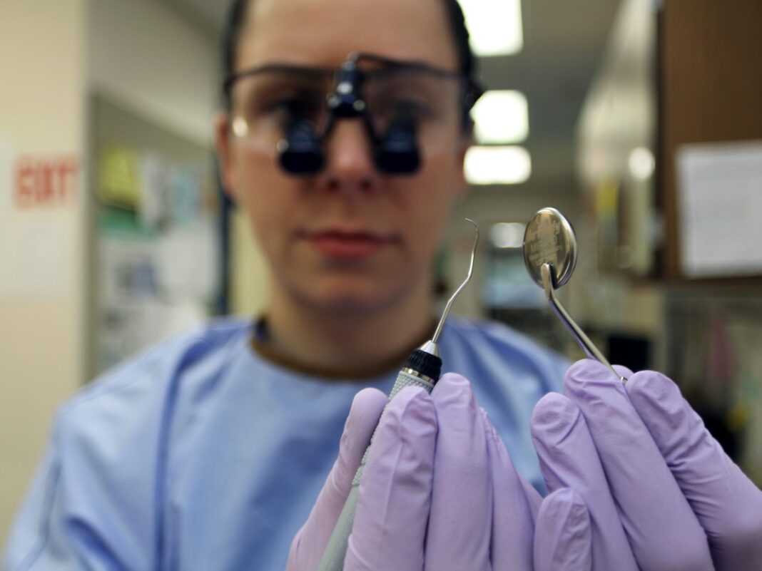 dental clinic ukrainian refugees